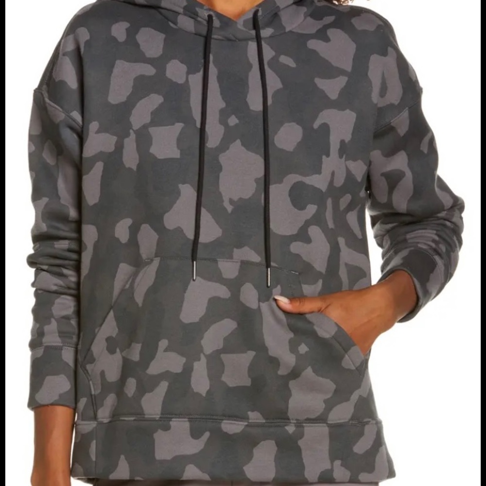 🆕Womens Zella Camo Hoodie Sweatshirt XXS & XS